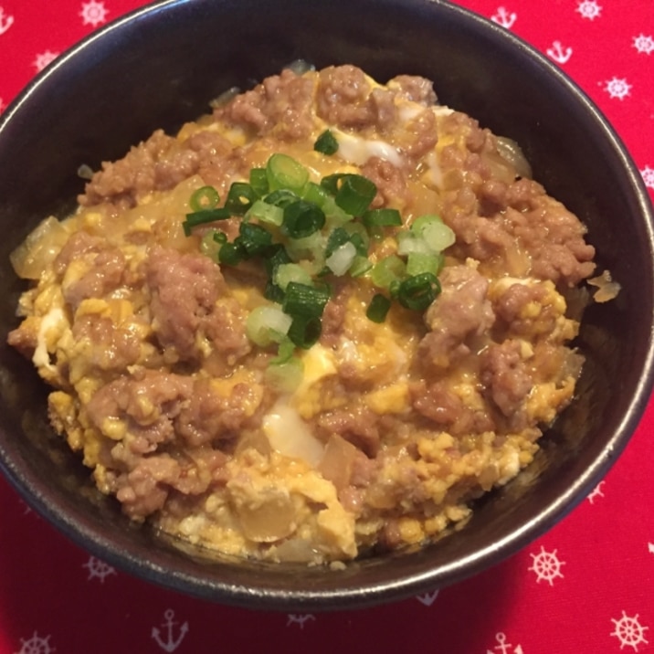 簡単でハマる！卵とじそぼろ丼